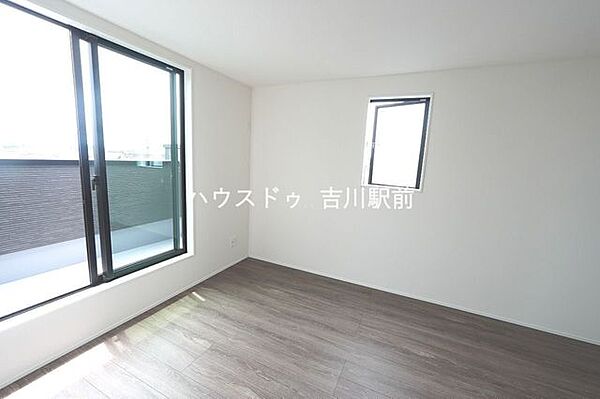 寝室を拡大表示
