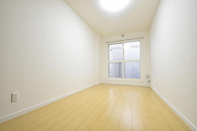 洋室 グラン・ドムール西岡 3階/-