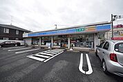 ローソン上尾瓦葺店 421m