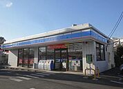 ローソン 徒歩20分。コンビニ 1600m