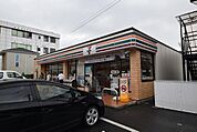 セブンイレブン鉄道博物館前店 845m