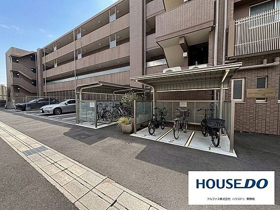 駐輪場です