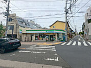 ファミリーマート田園調布二丁目店 477m