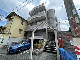 メゾン・ド瀬川公園  ｜ 大阪府箕面市瀬川５丁目（賃貸マンション1K・3階・35.00㎡） その1