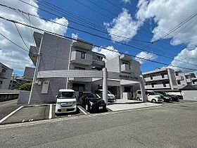 グランドール山口  ｜ 大阪府茨木市北春日丘４丁目（賃貸マンション3LDK・1階・75.04㎡） その1