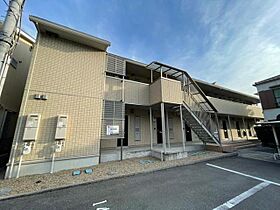 フロントハウス A棟  ｜ 兵庫県川西市南花屋敷４丁目1番12号（賃貸アパート1R・2階・25.33㎡） その1