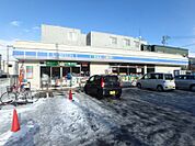 ローソン札幌八軒6条店 100m