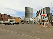 セブンイレブン札幌北9条二十四軒通店 561m