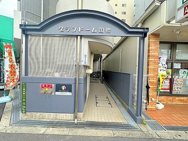 建物エントランス