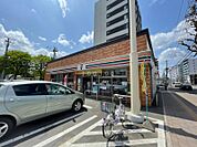 セブンイレブン札幌南平岸店 88m