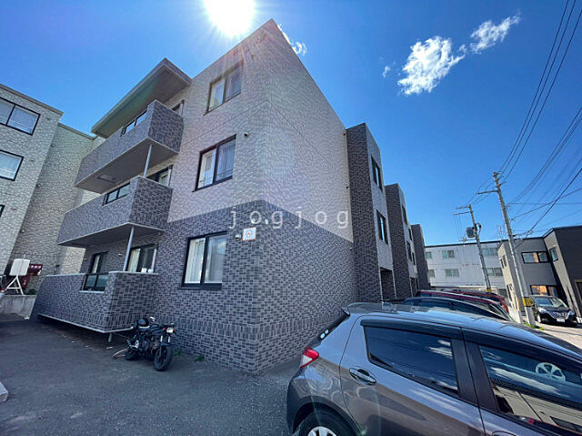 2 / 14