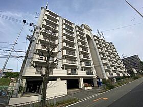 大阪府吹田市春日４丁目3番3号（賃貸マンション2LDK・8階・56.70㎡） その1