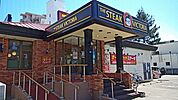 ヴィクトリアステーション南円山店 384m