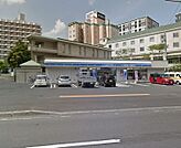 ローソン札幌南7条西一丁目店 246m