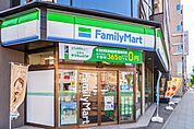 ファミリーマート札幌北1条西20丁目店 179m