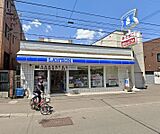 ローソン札幌南7条西店 201m