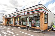 セブンイレブン南7条店 186m