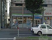ファミリーマート平岸駅前店 181m