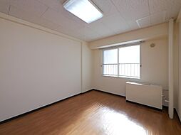 札幌市営東西線 バスセンター前駅 徒歩5分の賃貸マンション 4階ワンルームのリビング/ダイニング