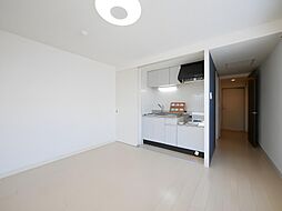 札幌市営南北線 幌平橋駅 徒歩4分の賃貸マンション 4階2LDKのリビング/ダイニング