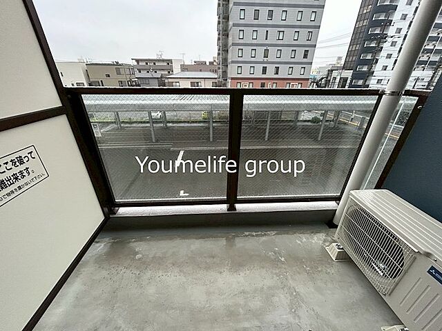 バルコニー