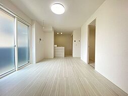 ロイヤルタウン八戸 1階1LDKのリビング/ダイニング