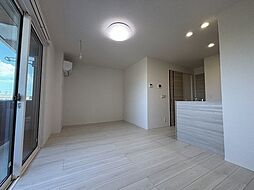 ロイヤルタウン大和 2階1LDKのリビング/ダイニング