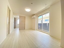 ロイヤルタウン日の出 2階1LDKのリビング/ダイニング