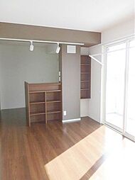 ファミールＳＨＯＷII　Ｂ棟 3階1LDKのリビング/ダイニング