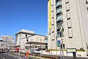 佐賀市役所 徒歩8分。 580m