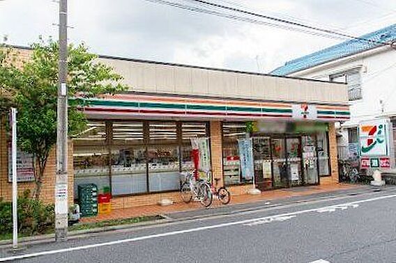 セブンイレブン...