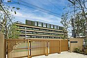 豊島区立池袋第一小学校 徒歩11分。 810m