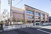 足立区立千寿青葉中学校 徒歩10分。 800m
