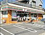 周辺：セブンイレブン草加瀬崎1丁目店 徒歩2分。 130m