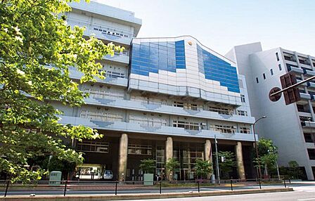 文京区立茗台中学校 徒歩11分。 870m