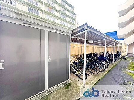 駐輪場