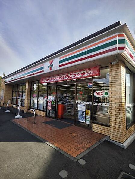 セブンイレブン葛飾新宿4丁目店 徒歩3分。 200m