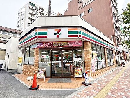 セブンイレブン台東下谷3丁目店 徒歩4分。 310m