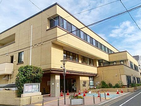北区立昭和町図書館 徒歩7分。 490m
