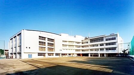 足立区立千寿桜堤中学校 徒歩6分。 480m