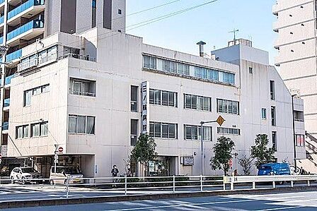 三ノ輪病院 徒歩2分。 160m