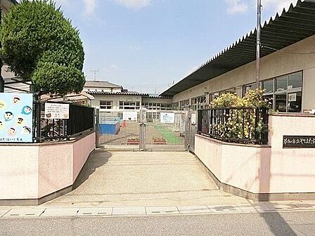 やはた保育園 徒歩8分。 640m