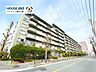 外観：北大阪急行南北線「箕面船場阪大前駅」まで徒歩6分と通勤、通学に便利な場所に位置し、買物施設も徒歩圏に揃っています。