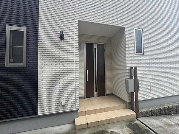 玄関を拡大表示