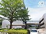 周辺：所沢市役所 徒歩15分。西武新宿線航空公園駅から徒歩3分で行けます。元々市内中心部に有りましたが、移転しました。様々な施設もあり便利な環境です。 1150m