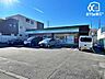 周辺：ファミリーマート新座東二丁目店 徒歩7分。 520m