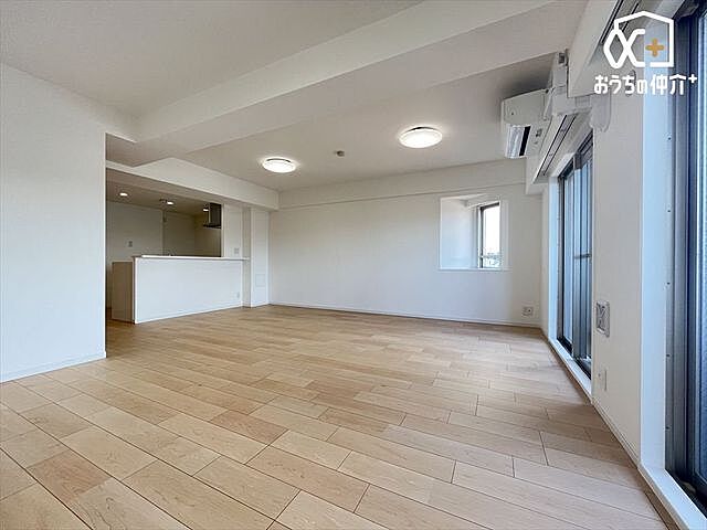 リビング/ダイニング アーベイン鶴瀬ヴェルディ 4階/-