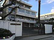 中学校「岡山市立岡輝中学校まで2139ｍ」