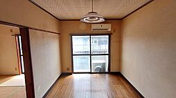 居間