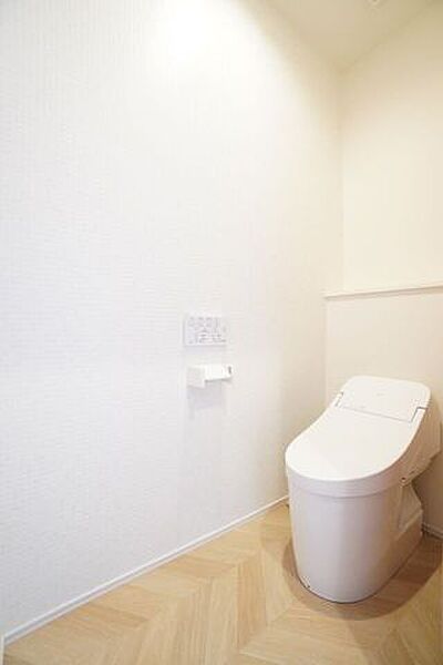 トイレを拡大表示